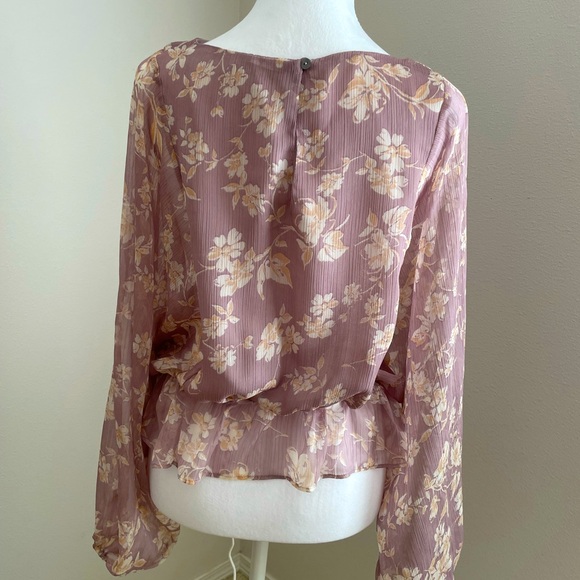 Blouse - Picture 2 of 3